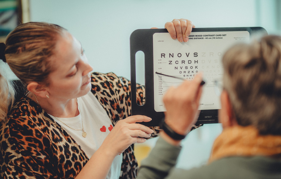 Screening for synstab på blot ti minutter hos egen læge Screening for synstab på blot ti minutter hos egen læge